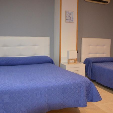 Hostal Mont Royal Alicante Ngoại thất bức ảnh