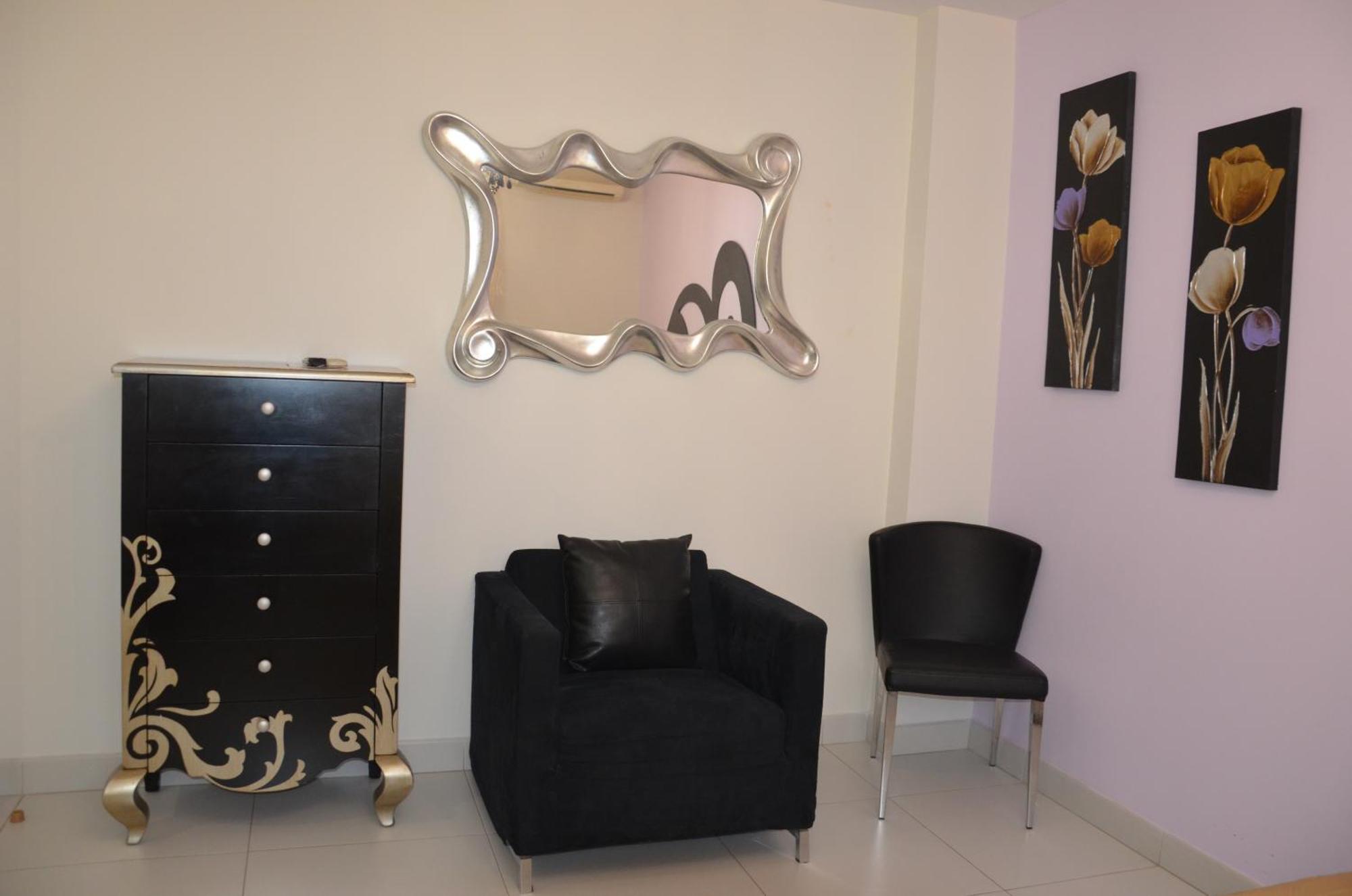 Hostal Mont Royal Alicante Ngoại thất bức ảnh