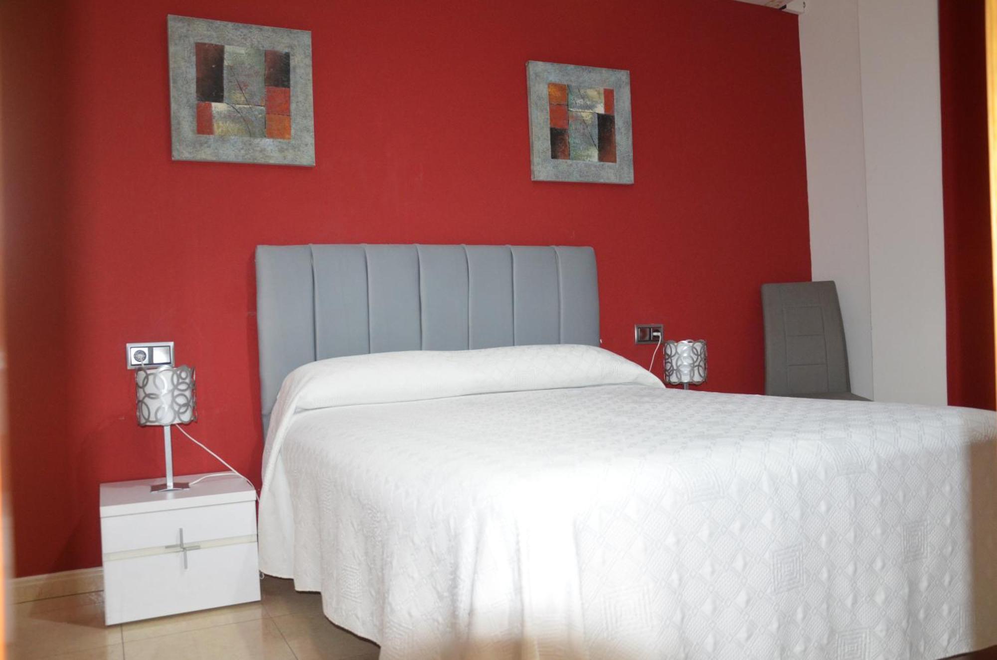 Hostal Mont Royal Alicante Ngoại thất bức ảnh